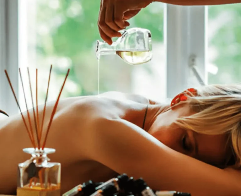 exfoliating-back-scrub-for-soft-and-silky-skin