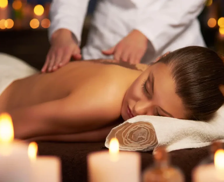 back-waxing-service-for-smooth-and-silky-skin