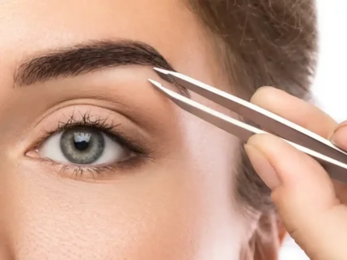eyebrow-lamination-for-full-and-defined-brows