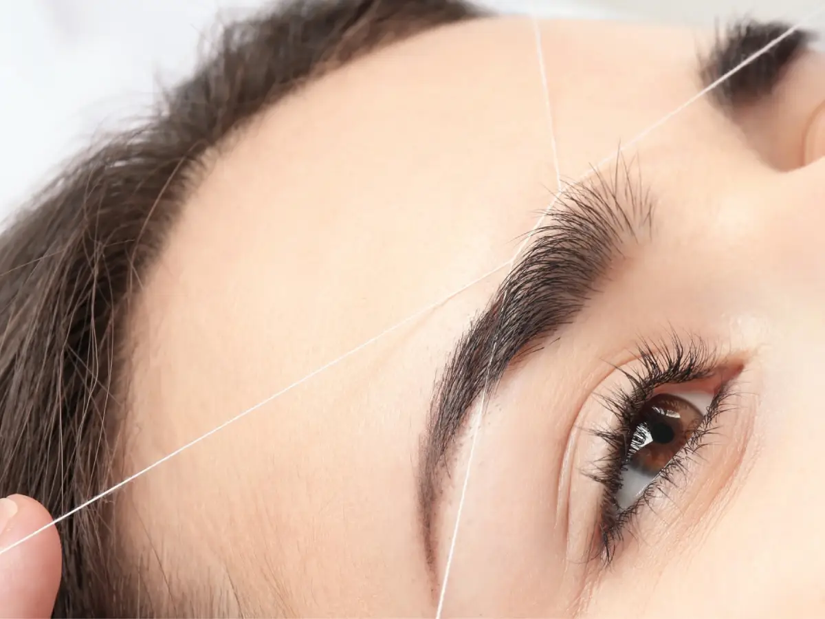 eyebrow-shaping-with-threading-technique