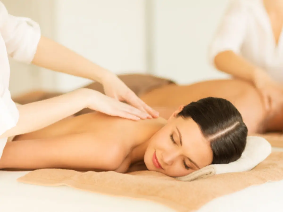 deep-cleansing-back-facial-for-clear-skin